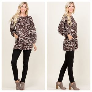 007 Leopard Print Top With Pockets